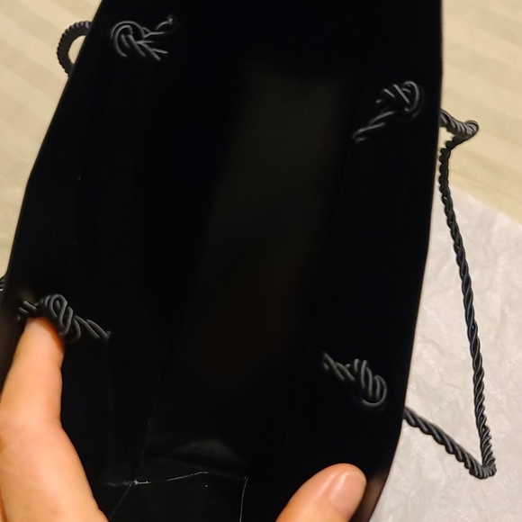 Chanel paper bag with tissue paper - Picture 5 of 6